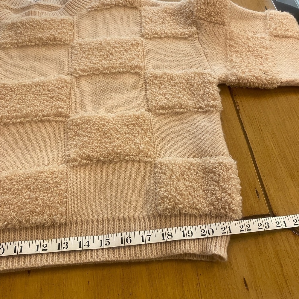 Women’s Cream Tan Checkered Textured Thick Sweater Pattern Winter New M-L - Picture 6 of 12